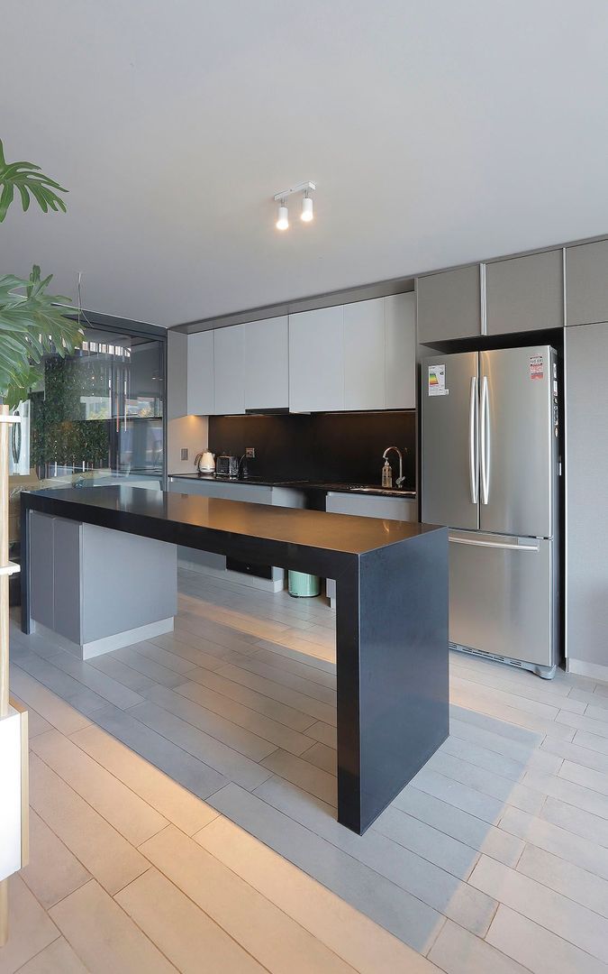 Echeñique, Santiago foto-2