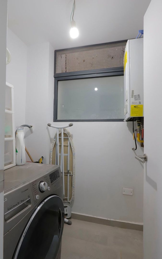 Echeñique, Santiago foto-10