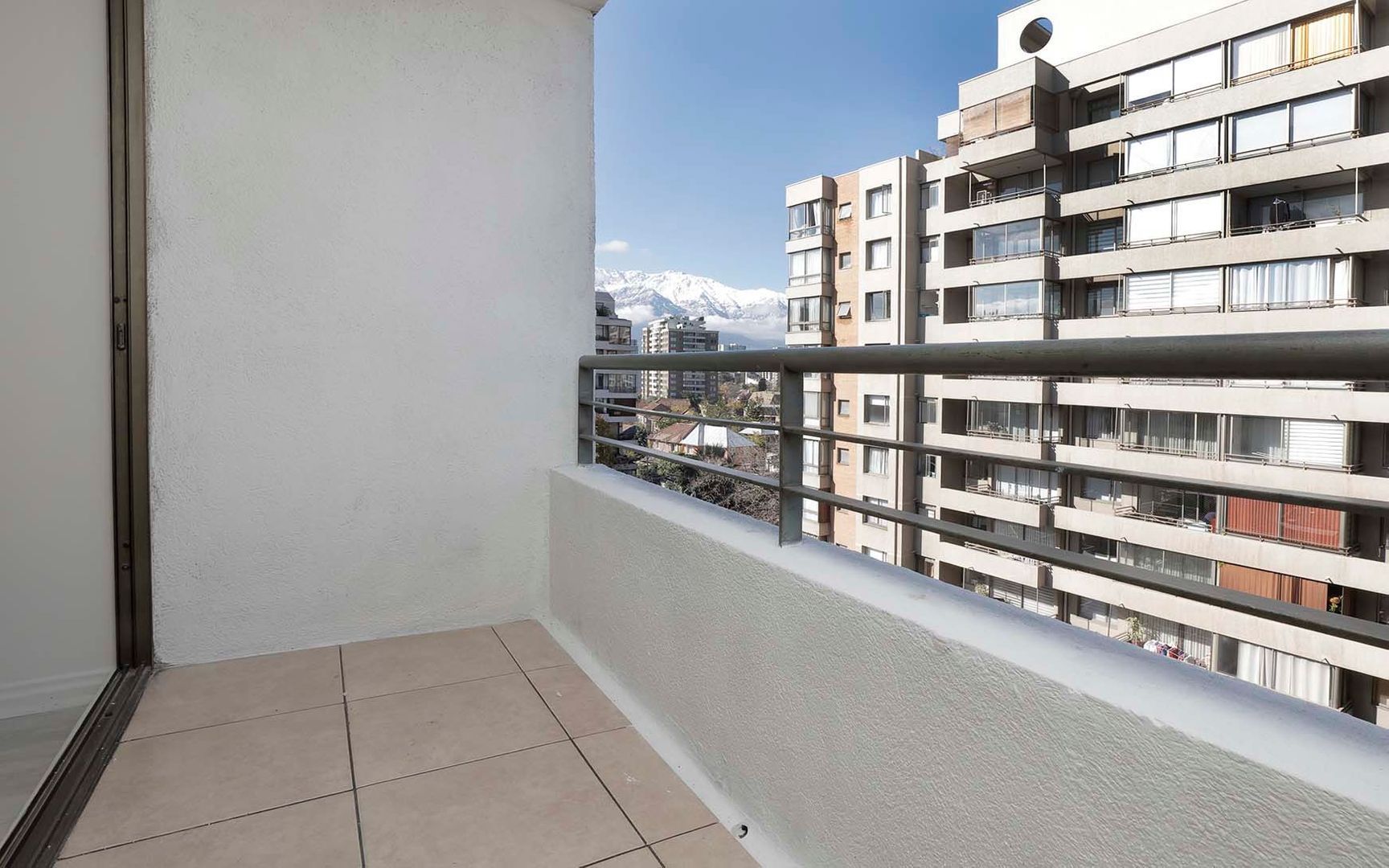 Luis Uribe, Santiago foto-2