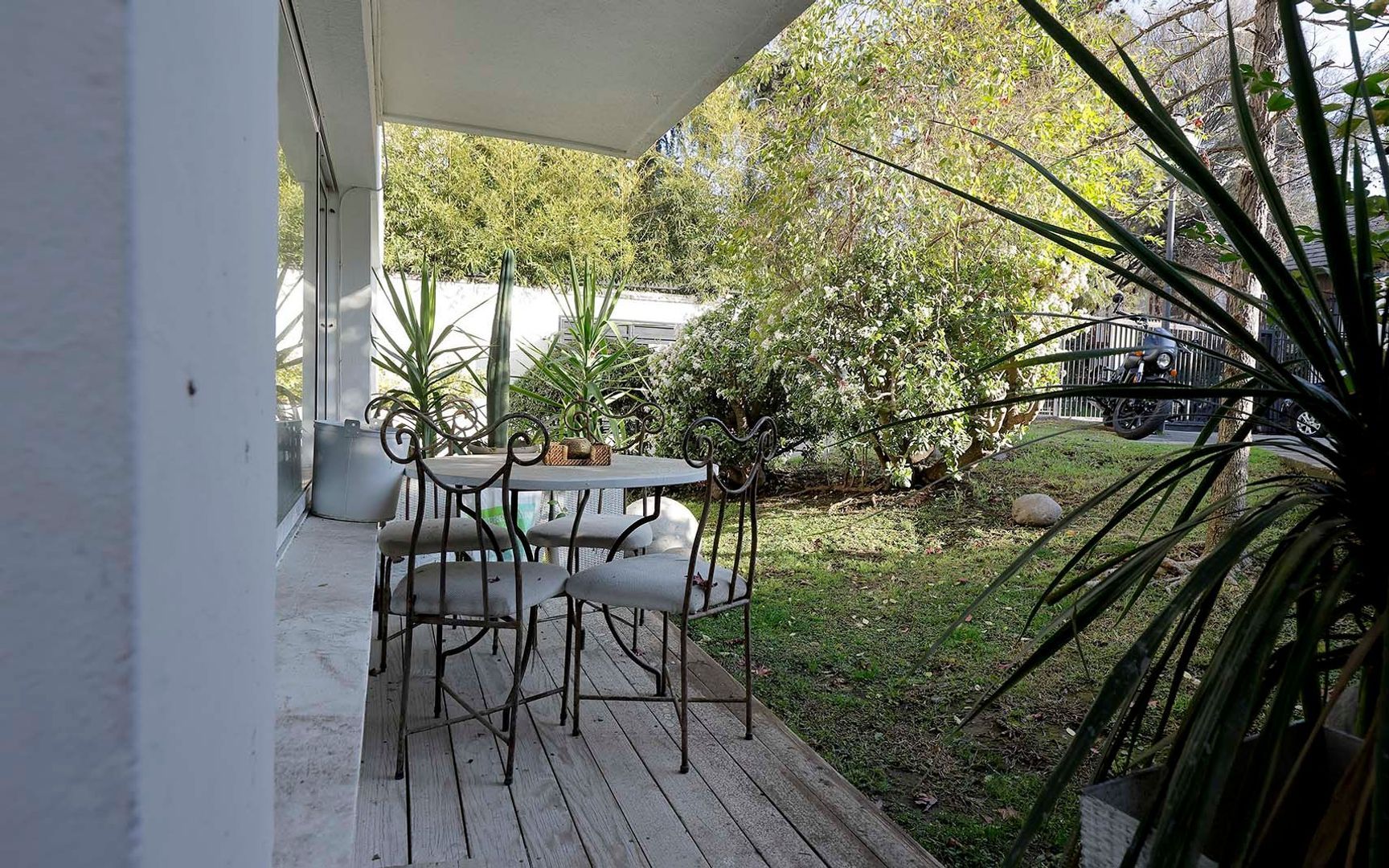 Aurelio González, Santiago foto-8