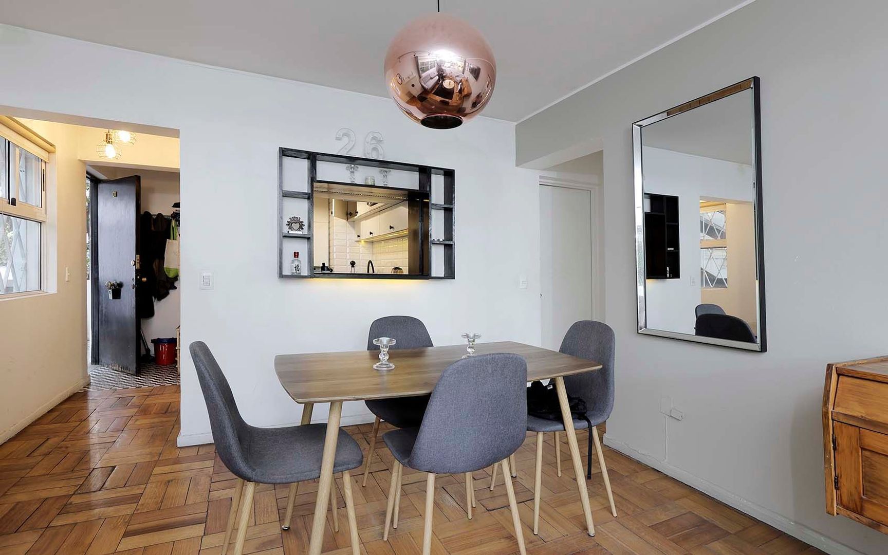 Aurelio González, Santiago foto-4