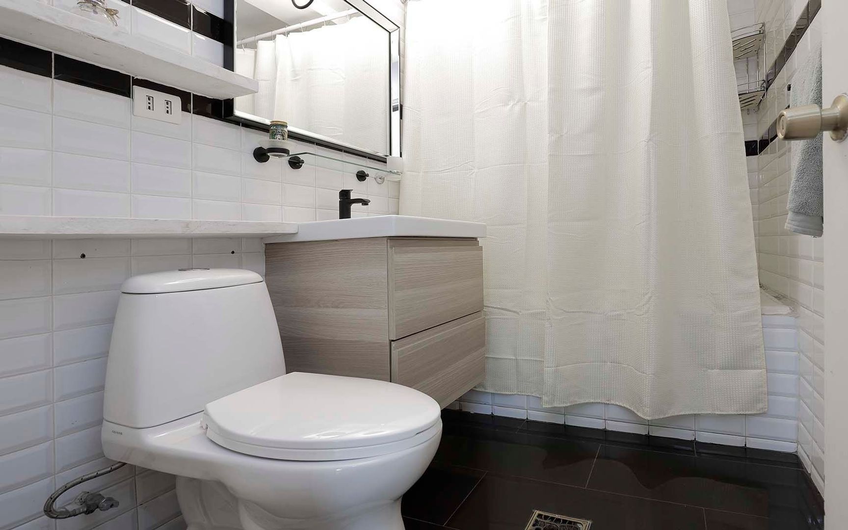 Aurelio González, Santiago foto-19