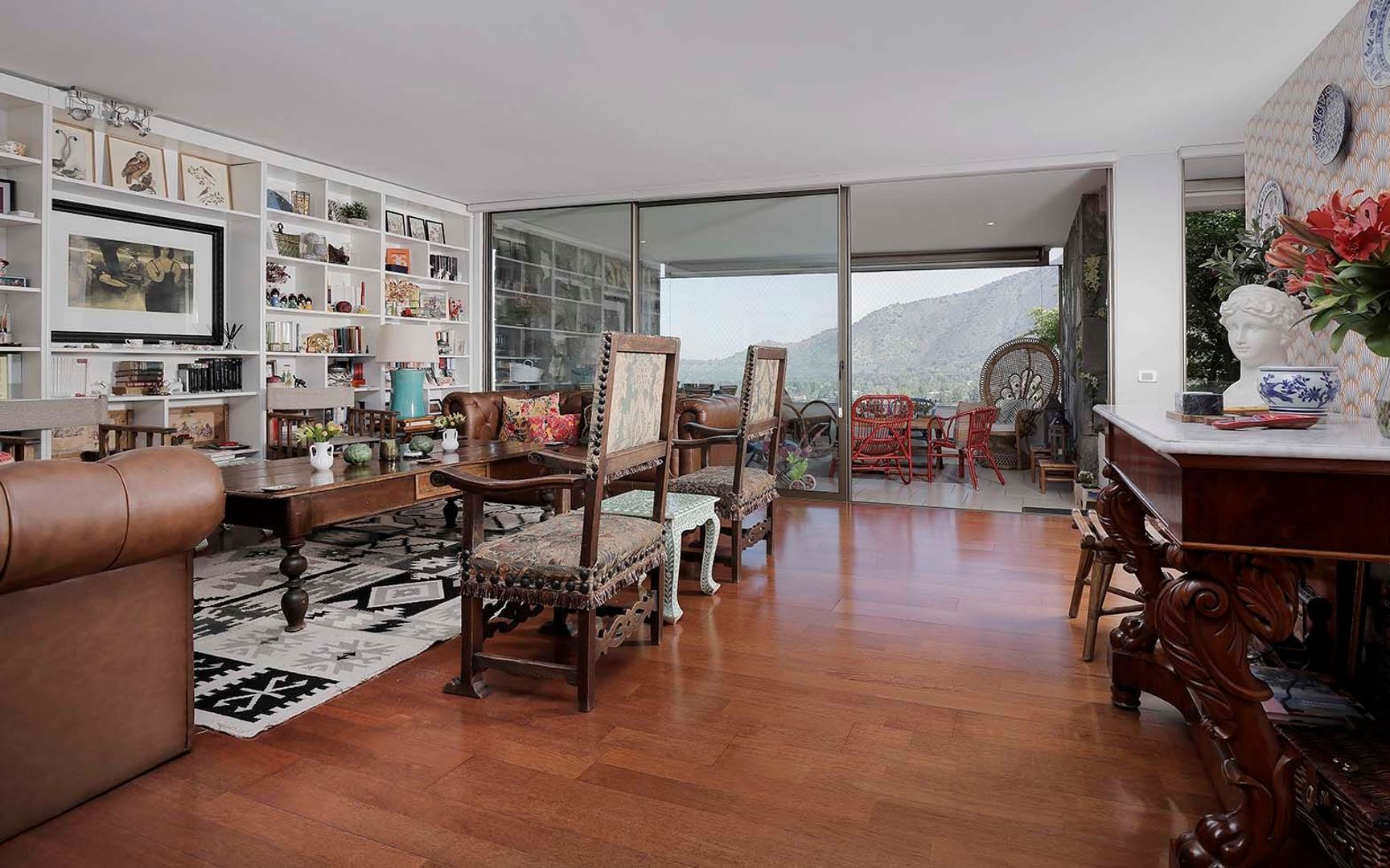 Luis Pasteur, Santiago