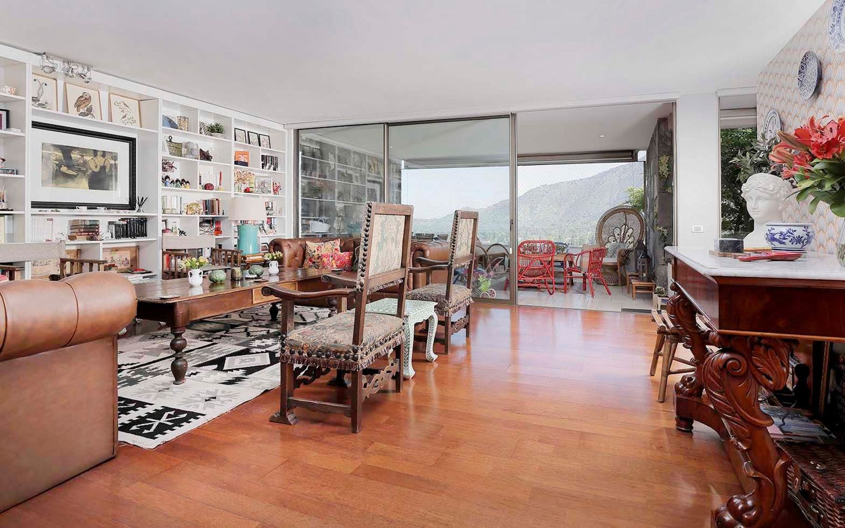 Luis Pasteur, Santiago