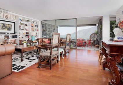 Luis Pasteur, Santiago