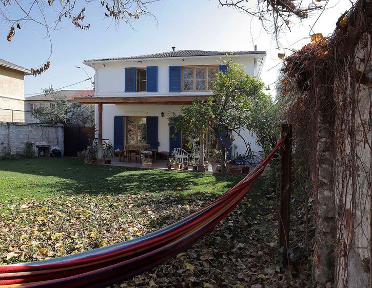 Emilia Téllez, Santiago