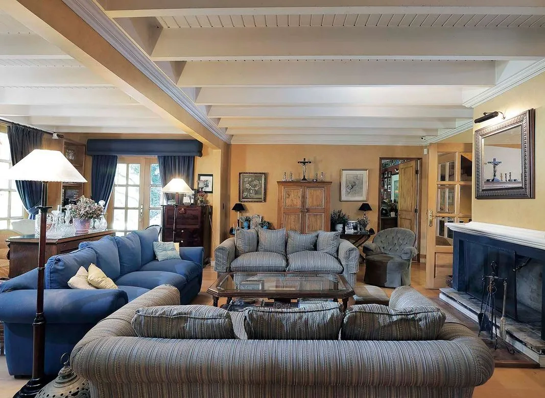 Santa Ester de Liray, Santiago