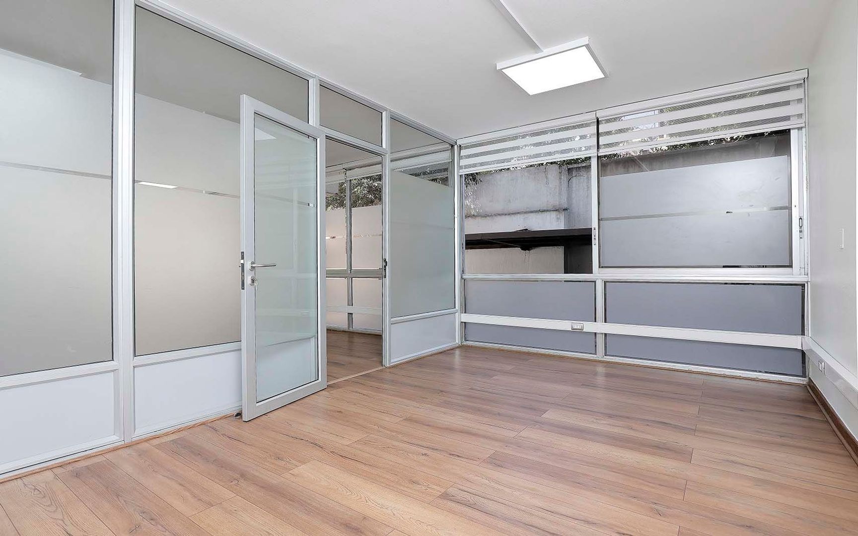 Luis Thayer Ojeda, Santiago foto-10