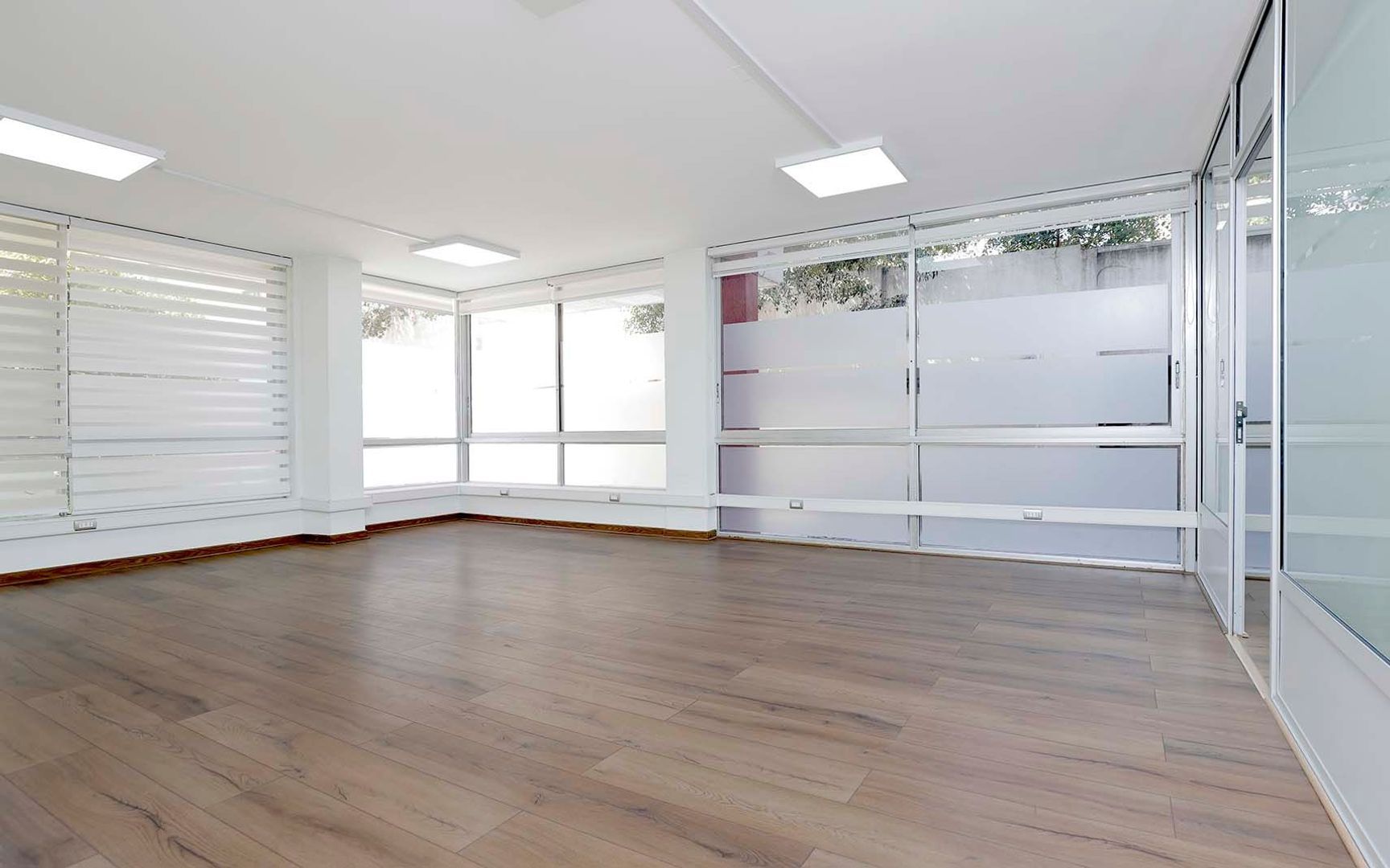 Luis Thayer Ojeda, Santiago foto-4