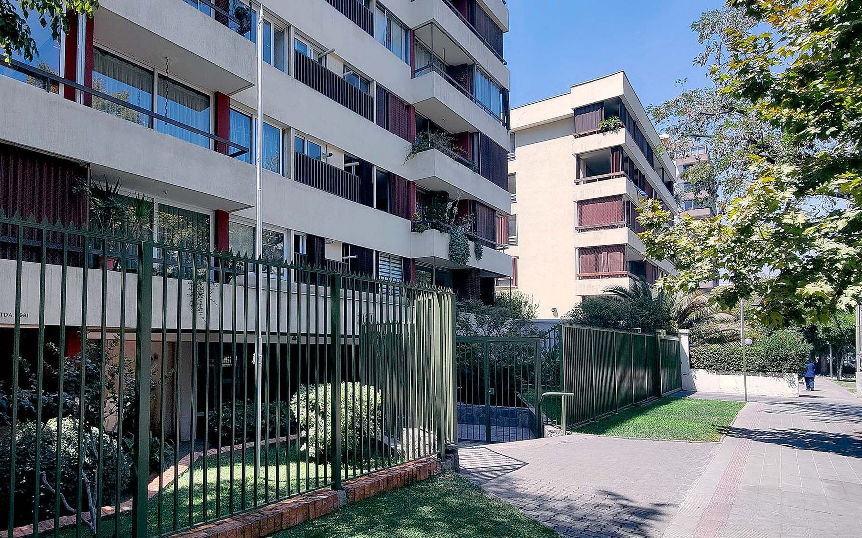 Luis Thayer Ojeda, Santiago foto-1