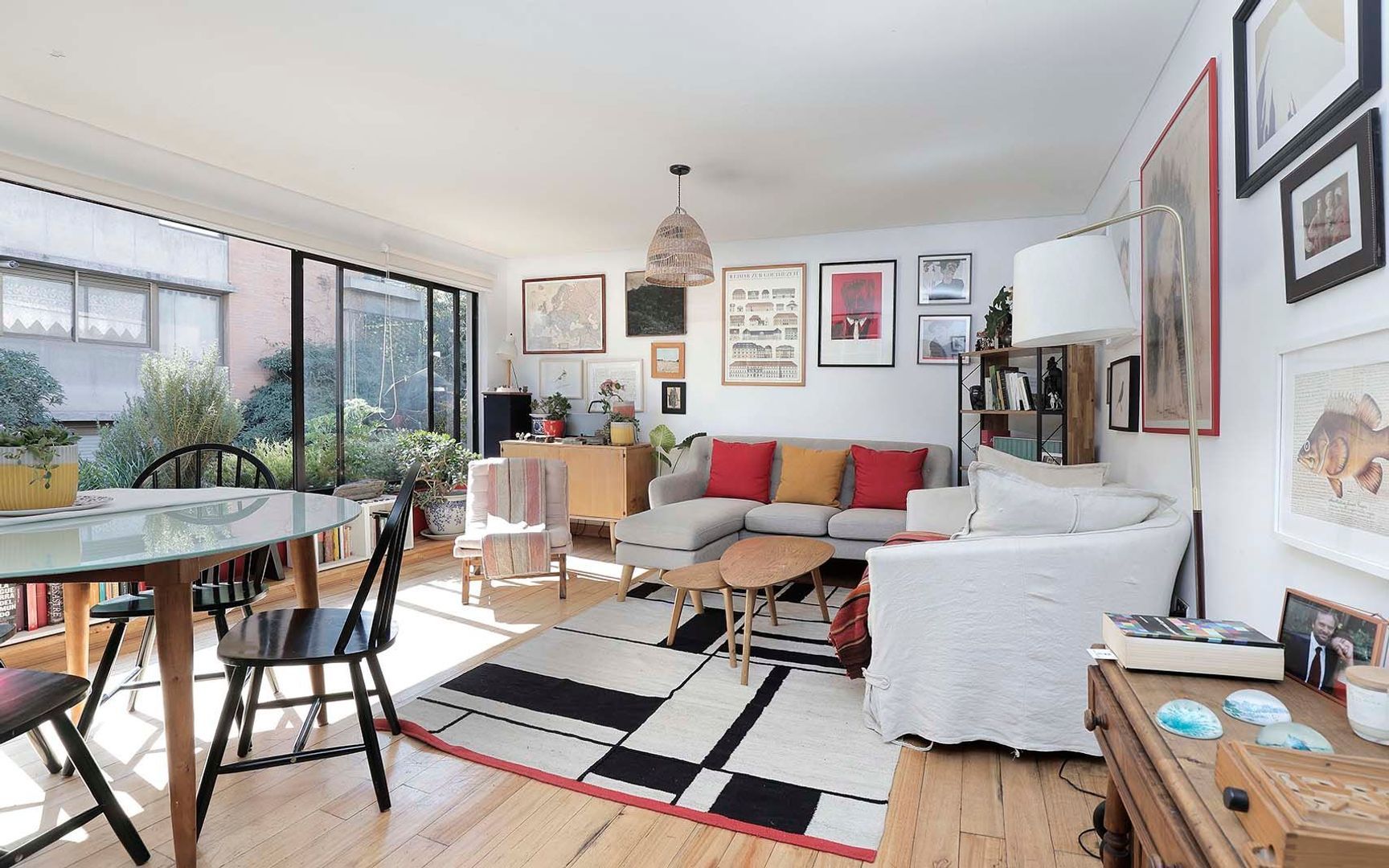 Av. Ricardo Lyon, Santiago