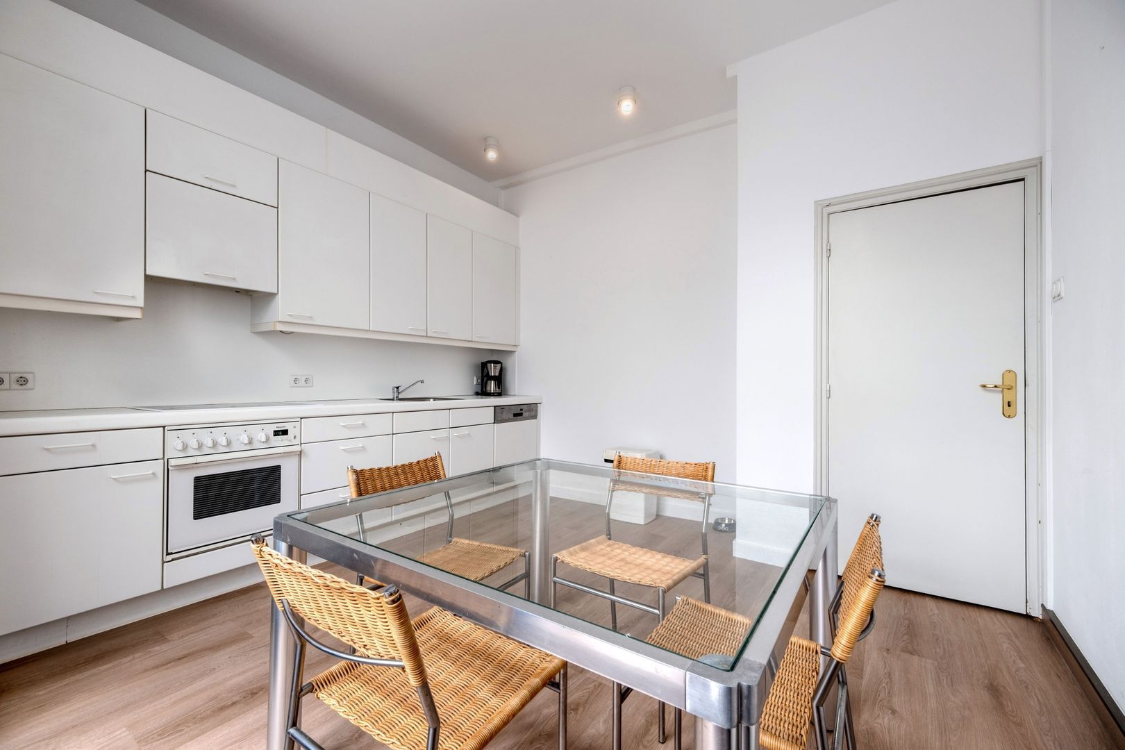 Onze Lieve Vrouweplein 3, Maastricht foto-13