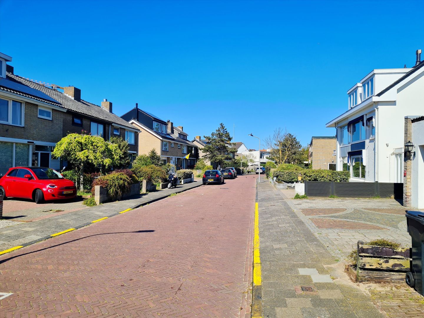 Mr Troelstrastraat, Zandvoort foto-34