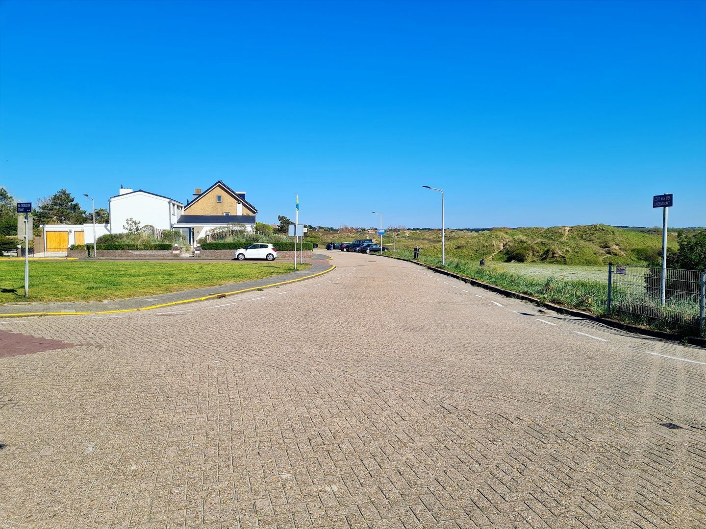 Mr Troelstrastraat, Zandvoort foto-35