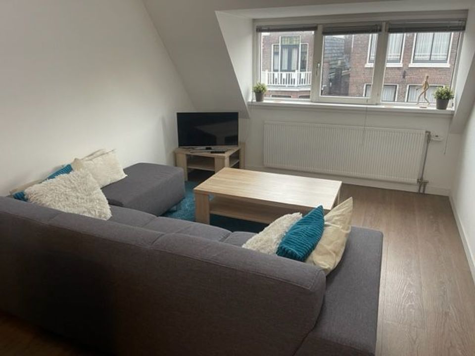 Upper floor apartment Hoofdstraat, Santpoort-Noord