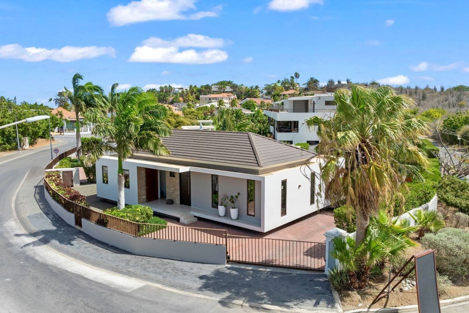 Jan Sofat LXRY Living A1, Jan Sofat foto-35