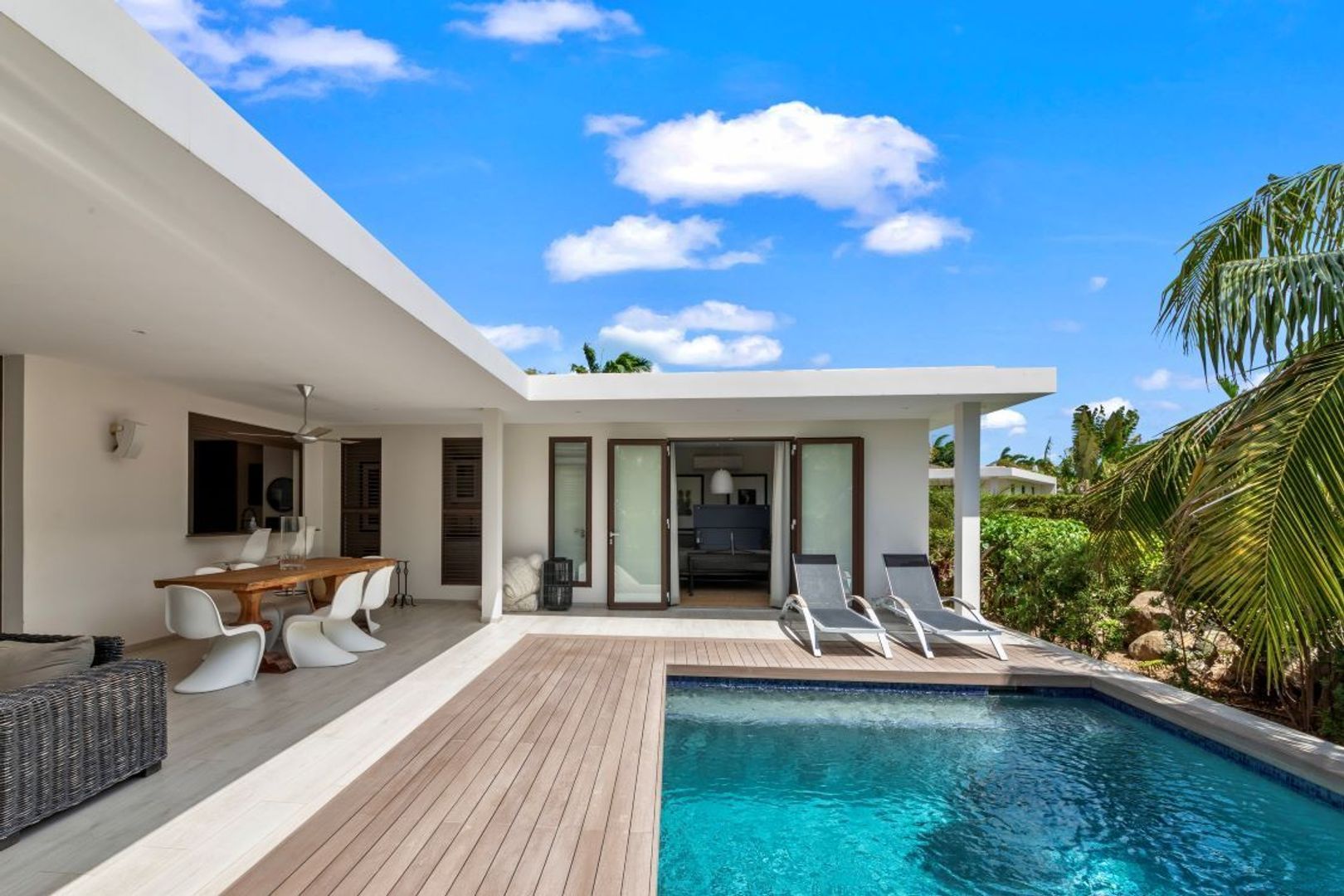 Jan Sofat LXRY Living A1, Jan Sofat foto-0