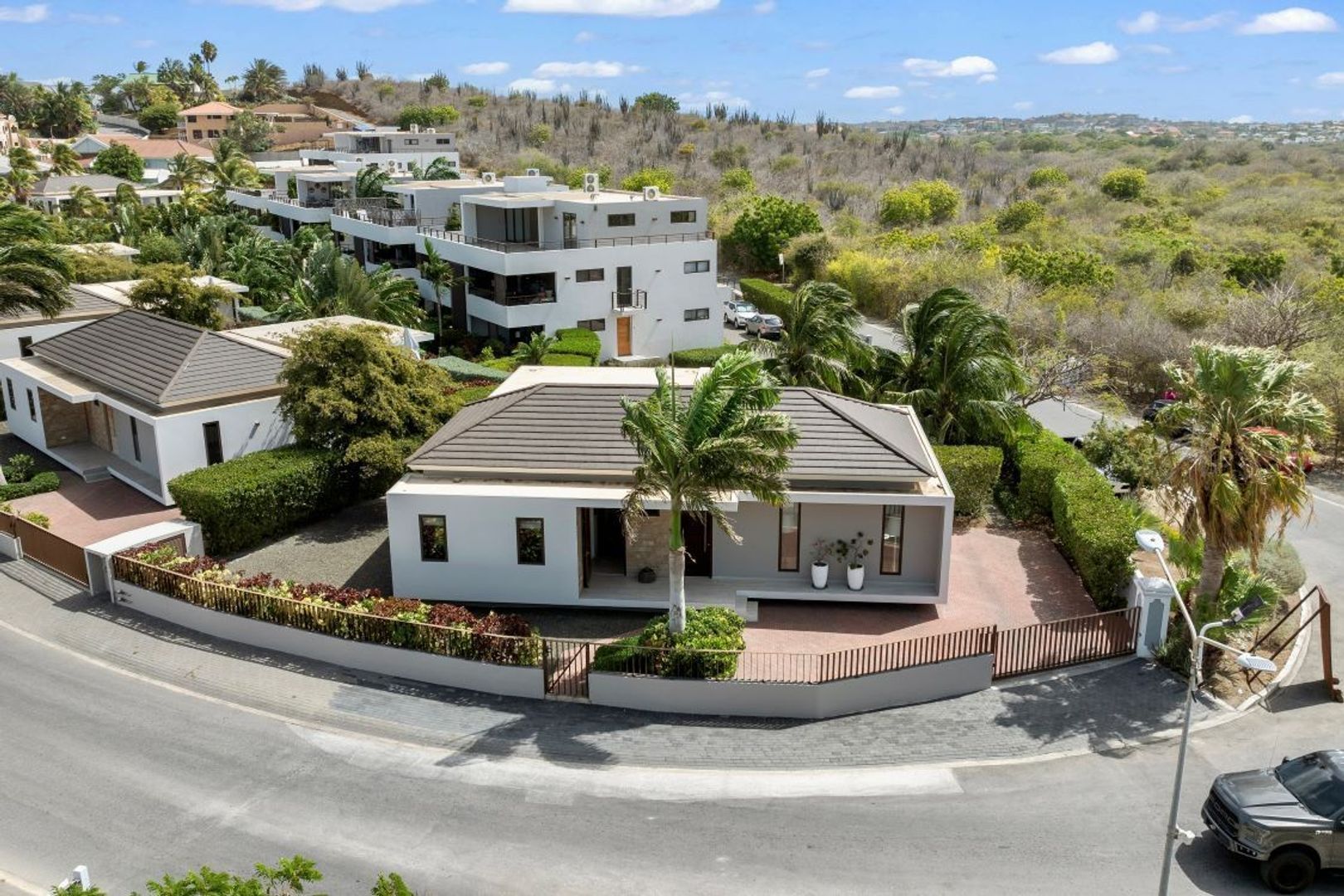 Jan Sofat LXRY Living A1, Jan Sofat foto-36