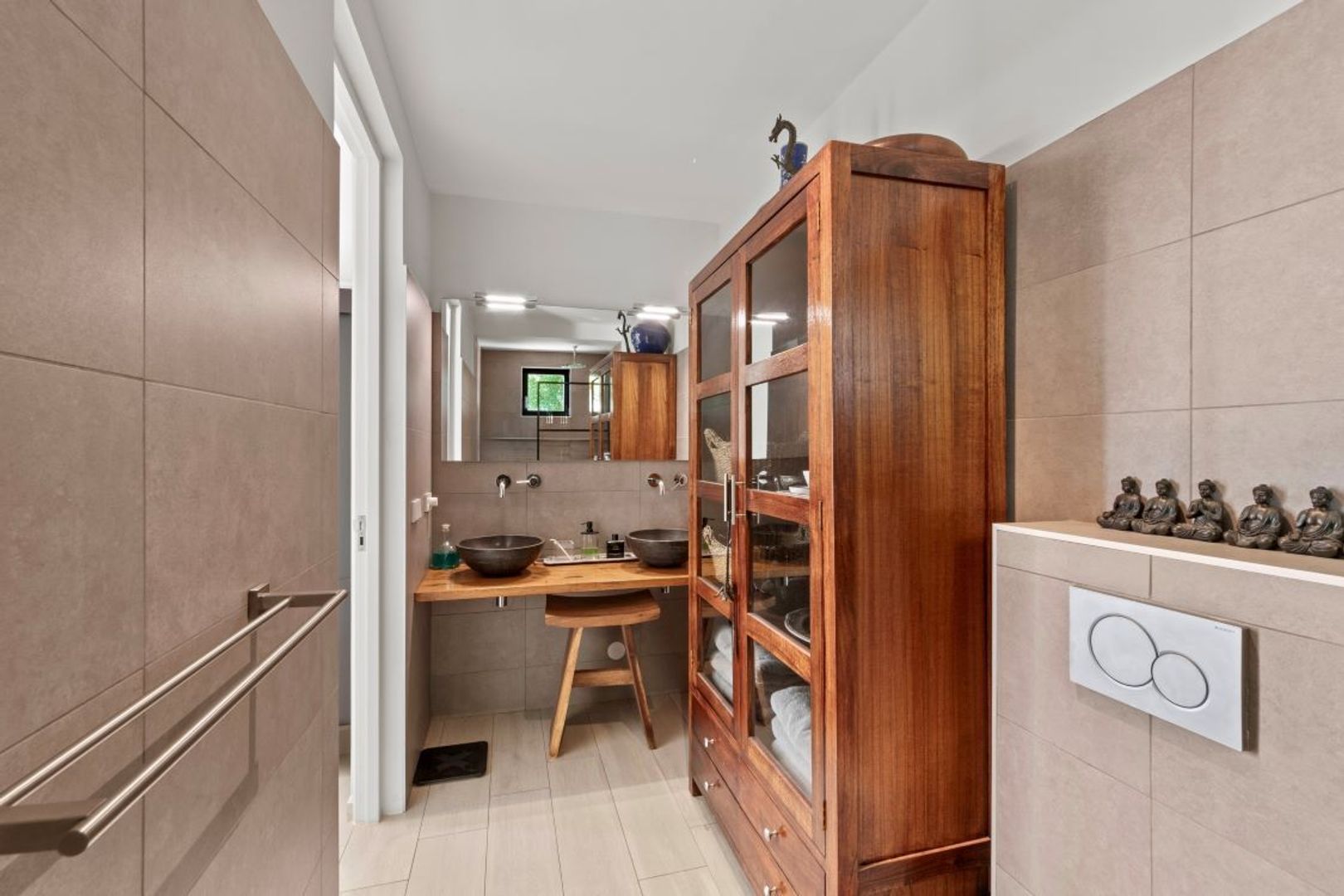 Jan Sofat LXRY Living A1, Jan Sofat foto-16