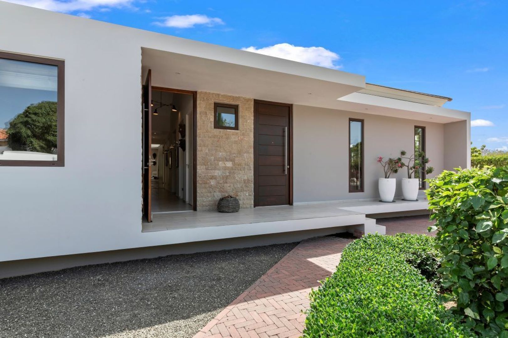 Jan Sofat LXRY Living A1, Jan Sofat foto-29