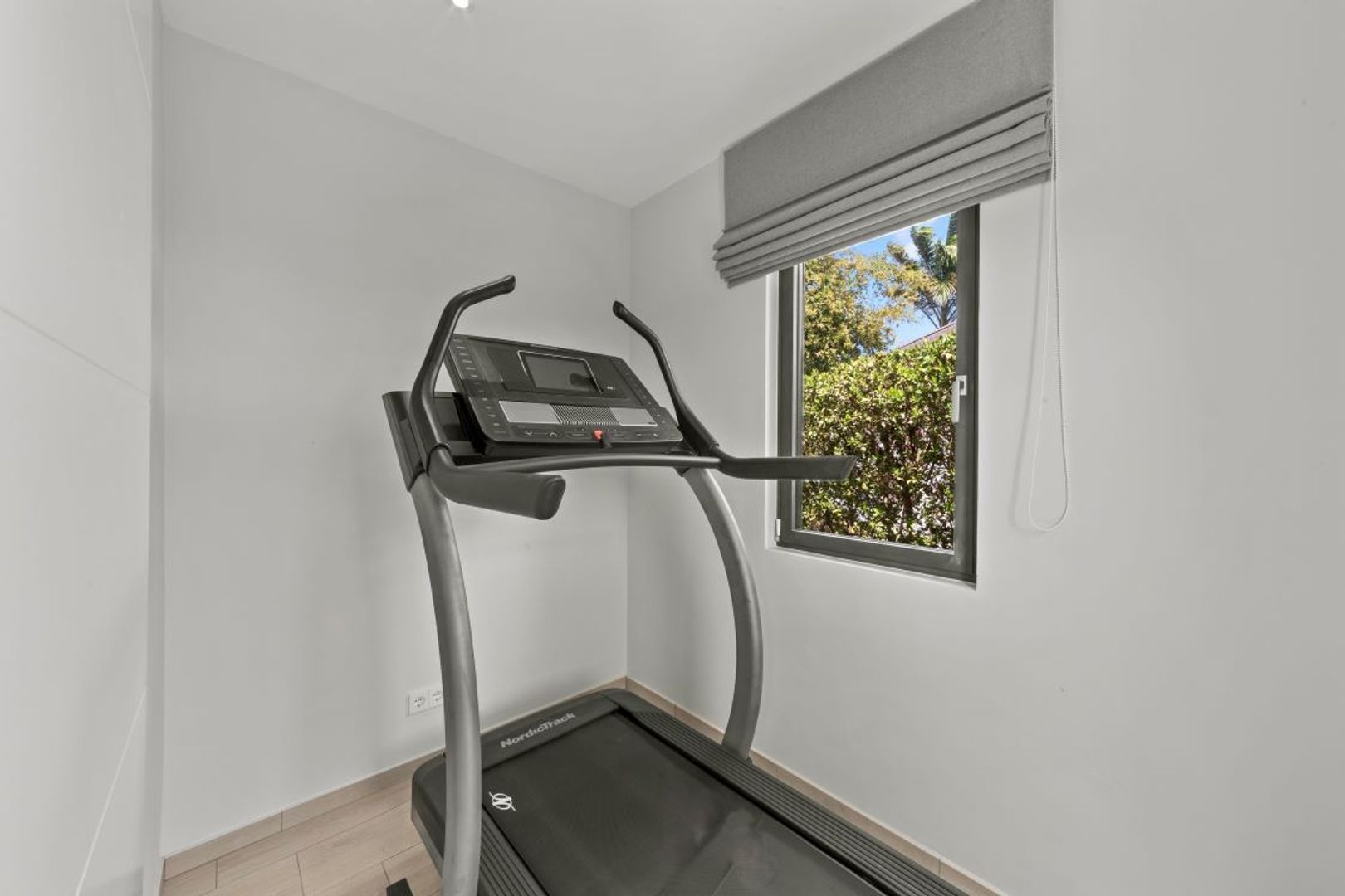 Jan Sofat LXRY Living A1, Jan Sofat foto-26