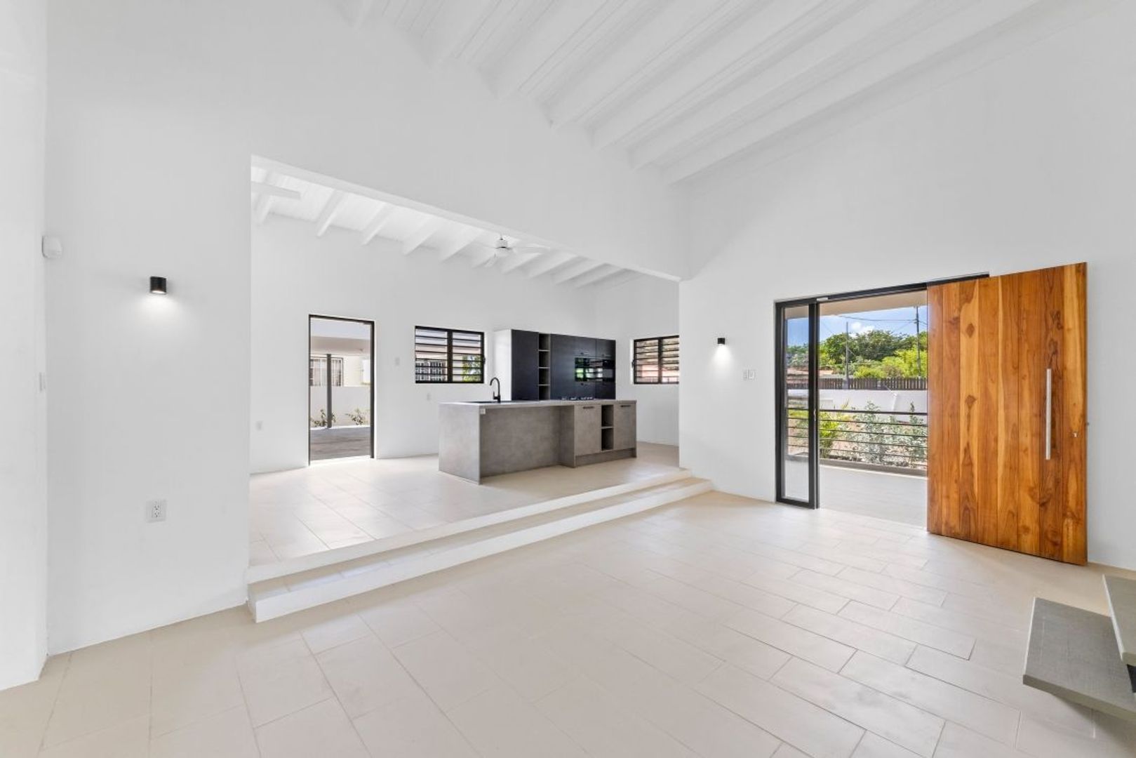 Kaya Tiriyo 14, Matancia foto-8