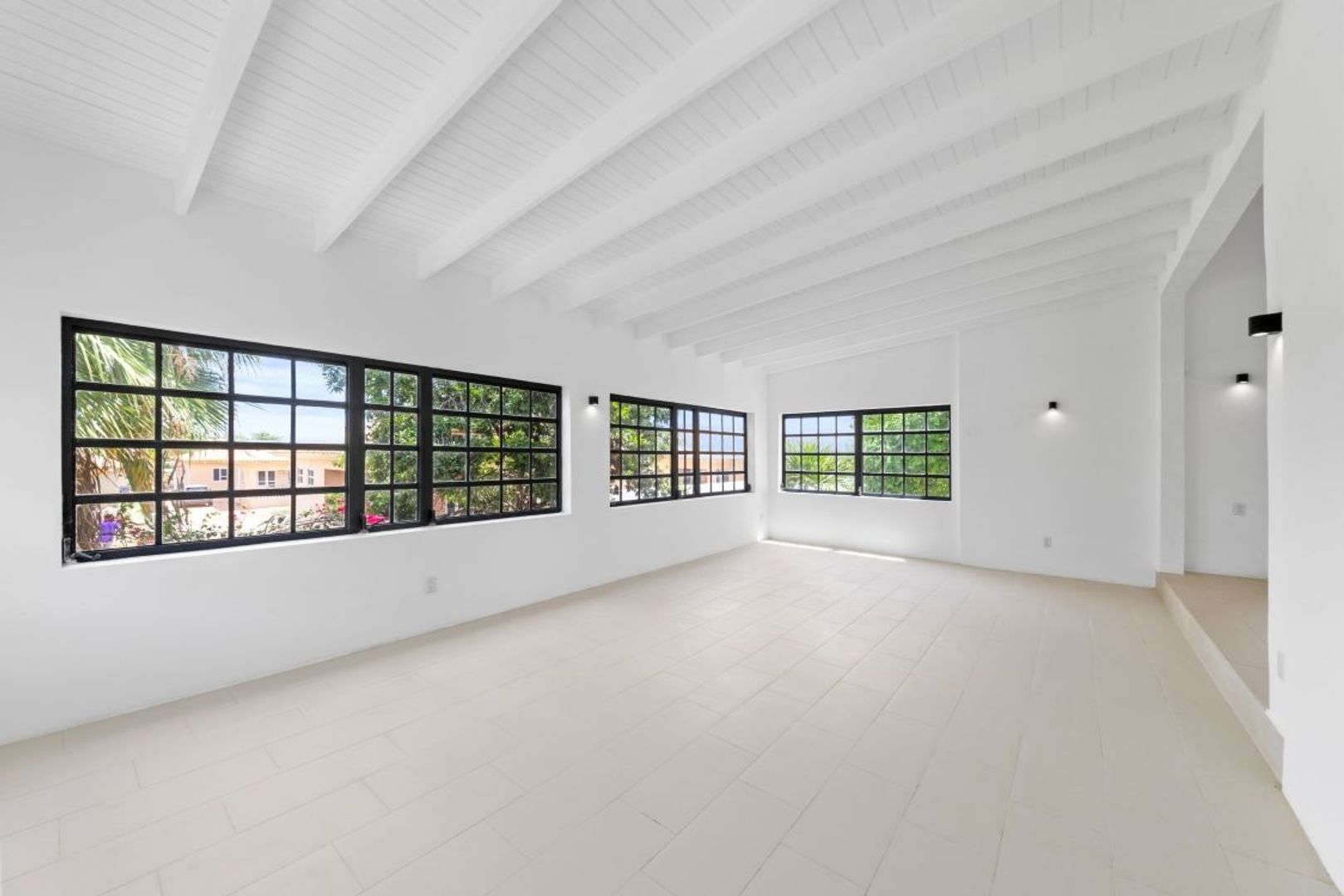 Kaya Tiriyo 14, Matancia foto-11