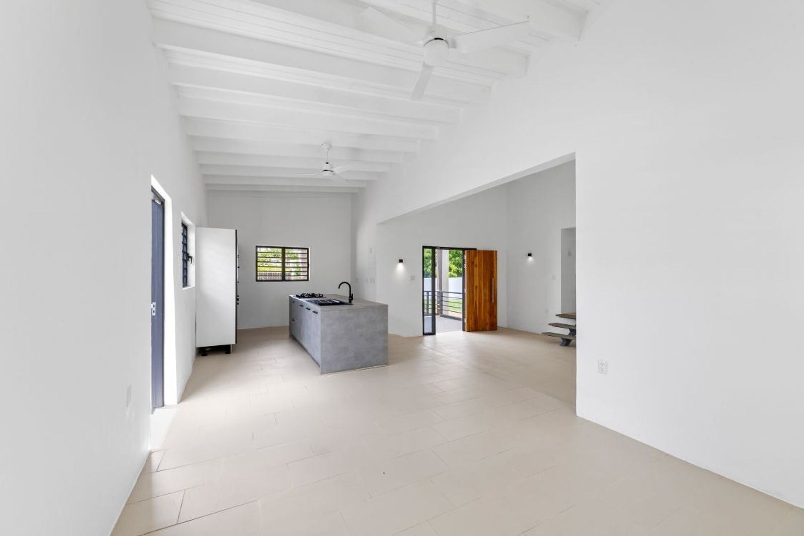 Kaya Tiriyo 14, Matancia foto-14