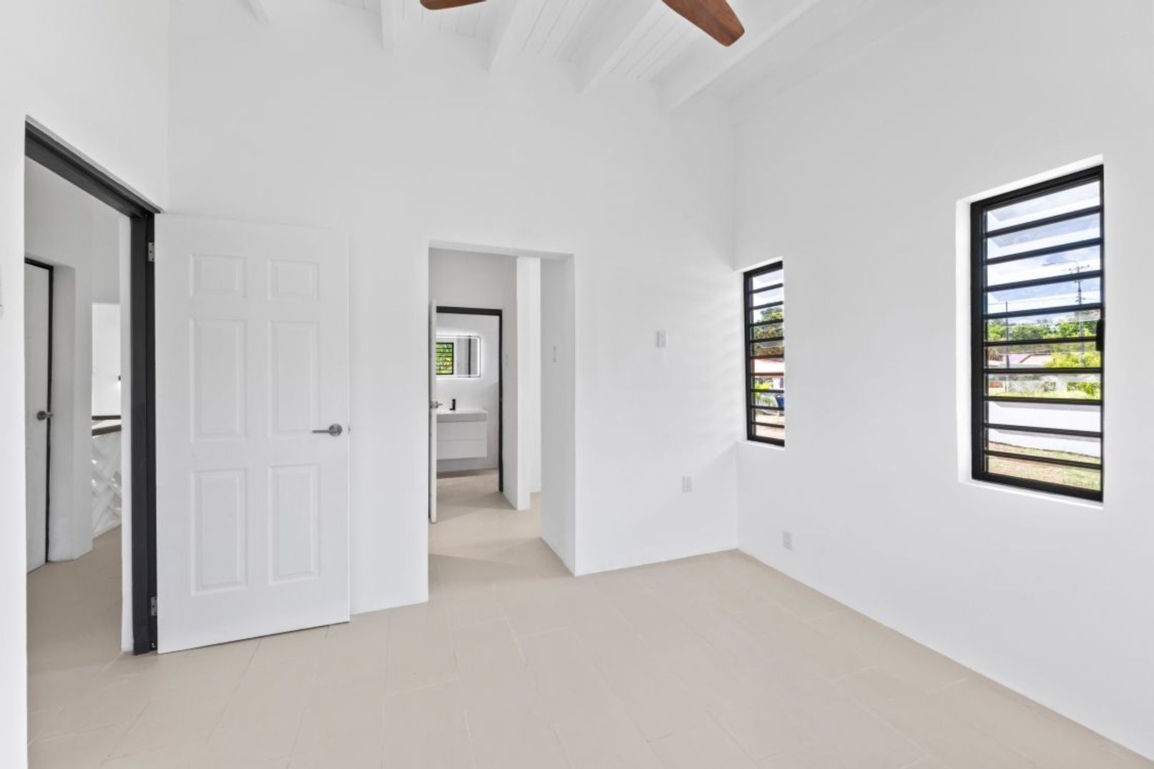 Kaya Tiriyo 14, Matancia foto-25