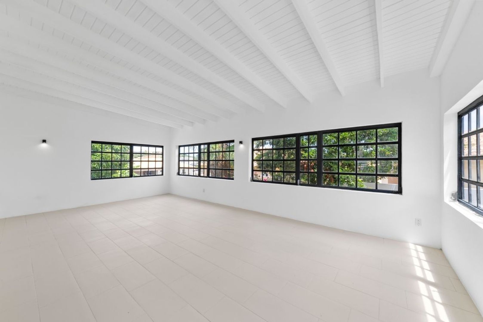 Kaya Tiriyo 14, Matancia foto-10