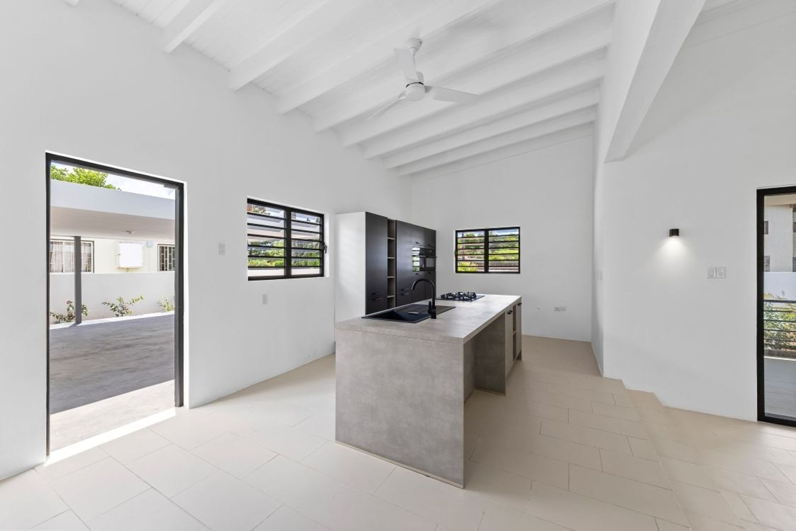 Kaya Tiriyo 14, Matancia foto-15