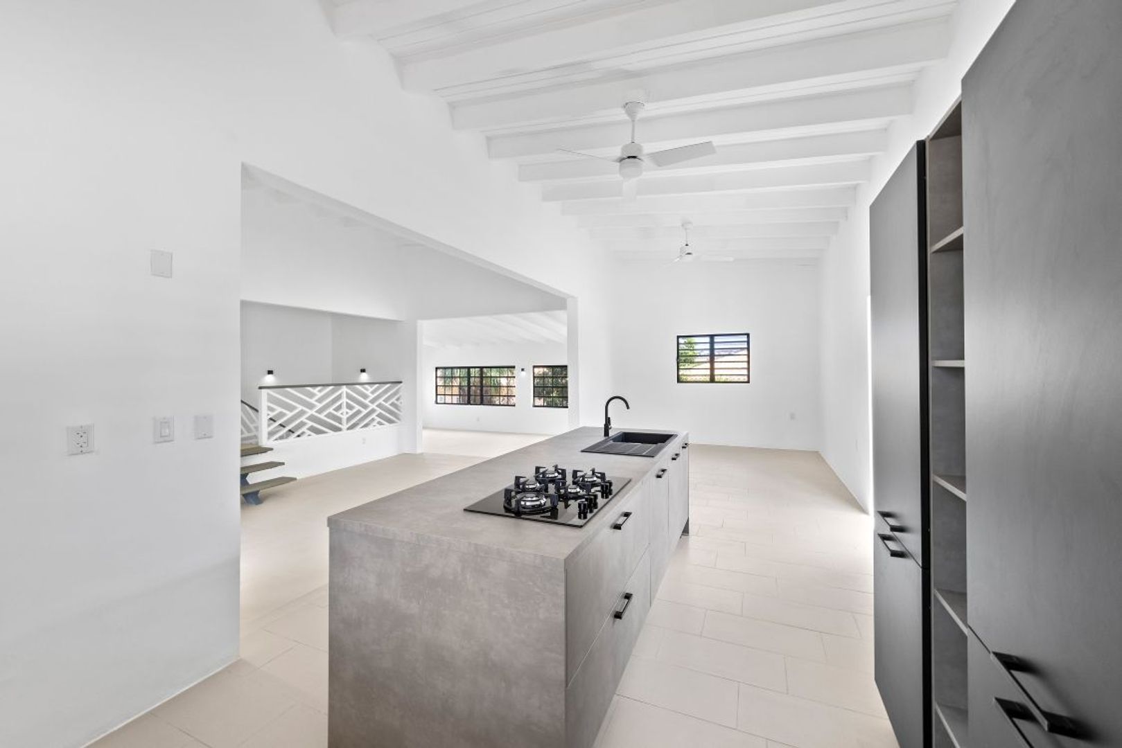 Kaya Tiriyo 14, Matancia foto-17