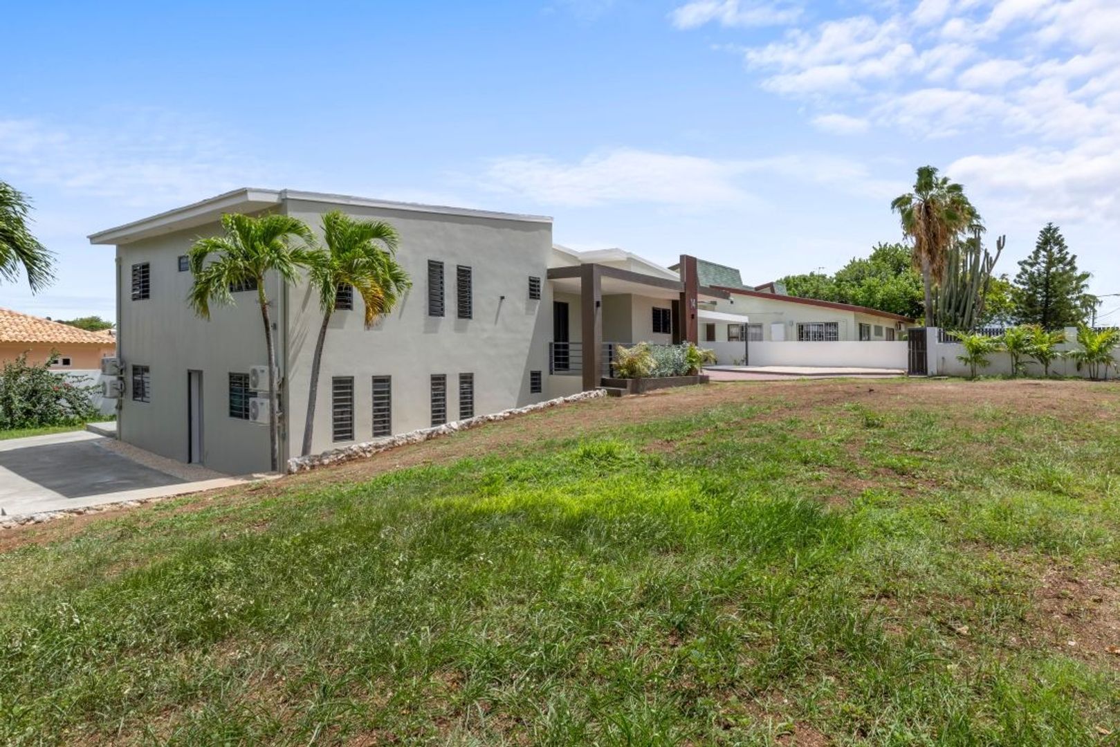 Kaya Tiriyo 14, Matancia foto-1