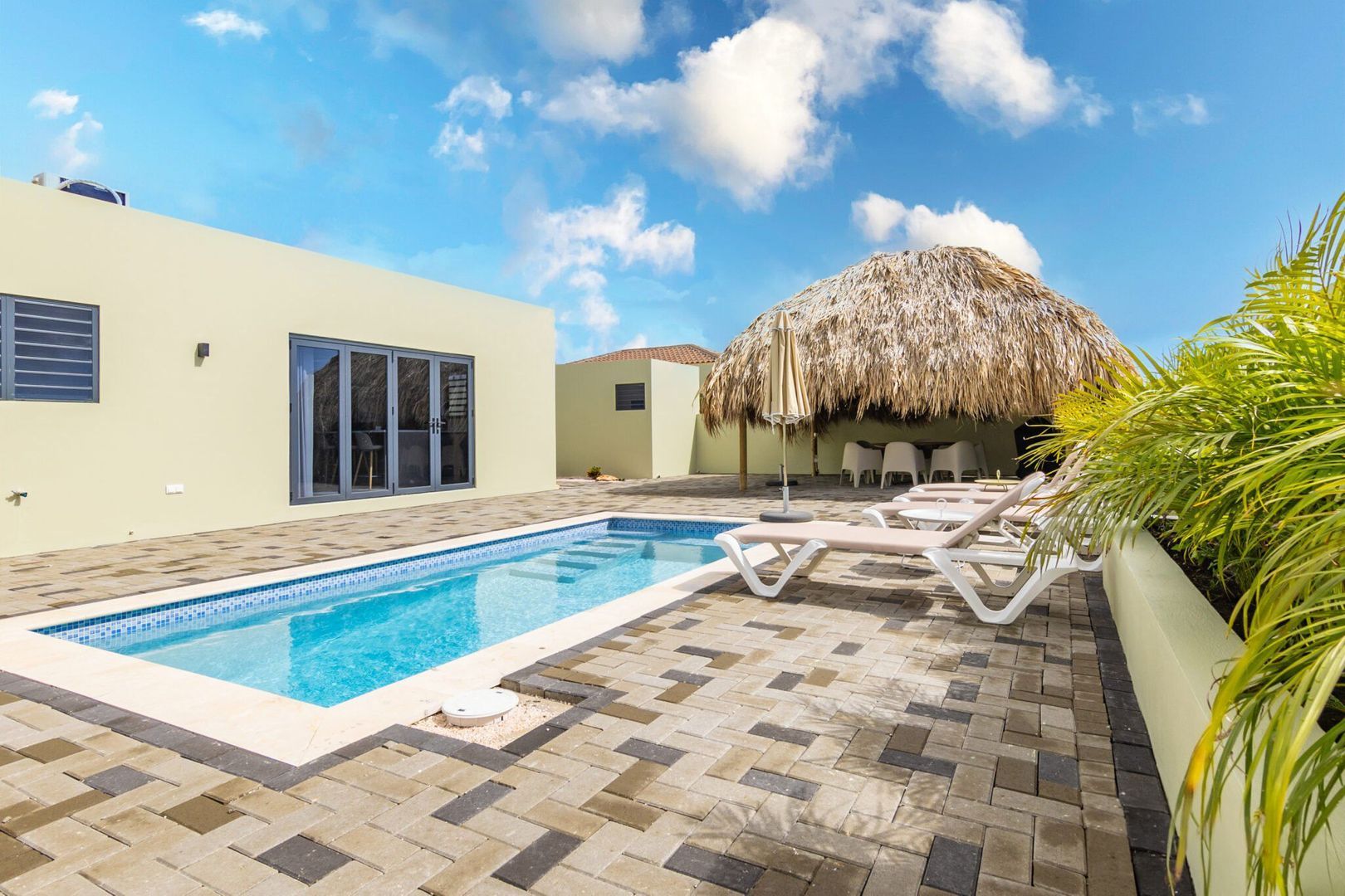 Elisabeth Resort, Mambo Beach foto-1