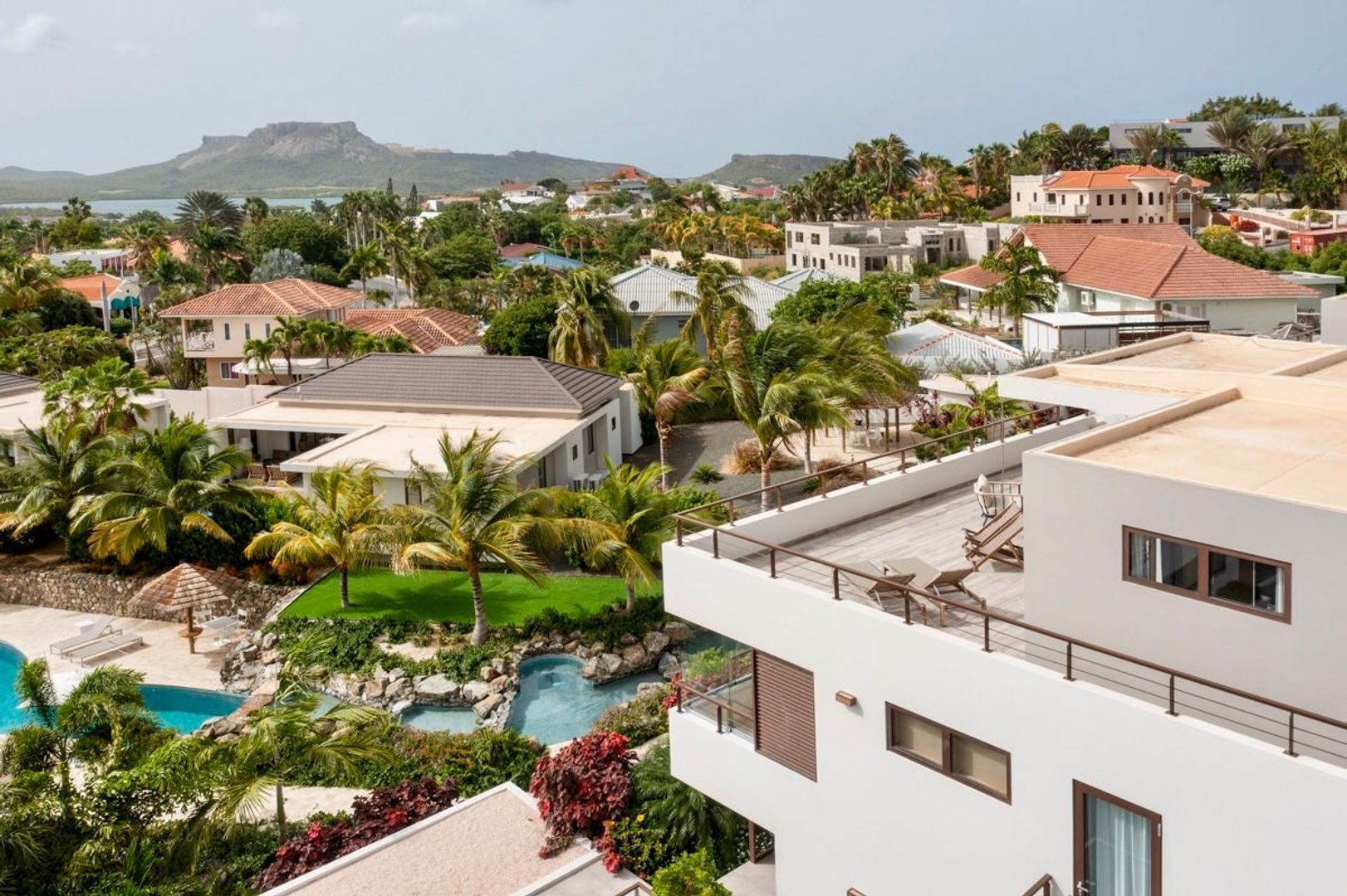 Jan Sofat LXRY Resort, Spaanse Water foto-2