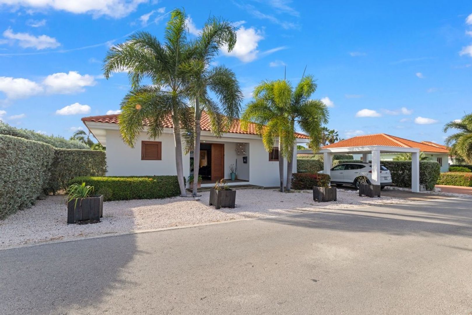 Kaya Kratos, Villapark Flamboyan foto-3