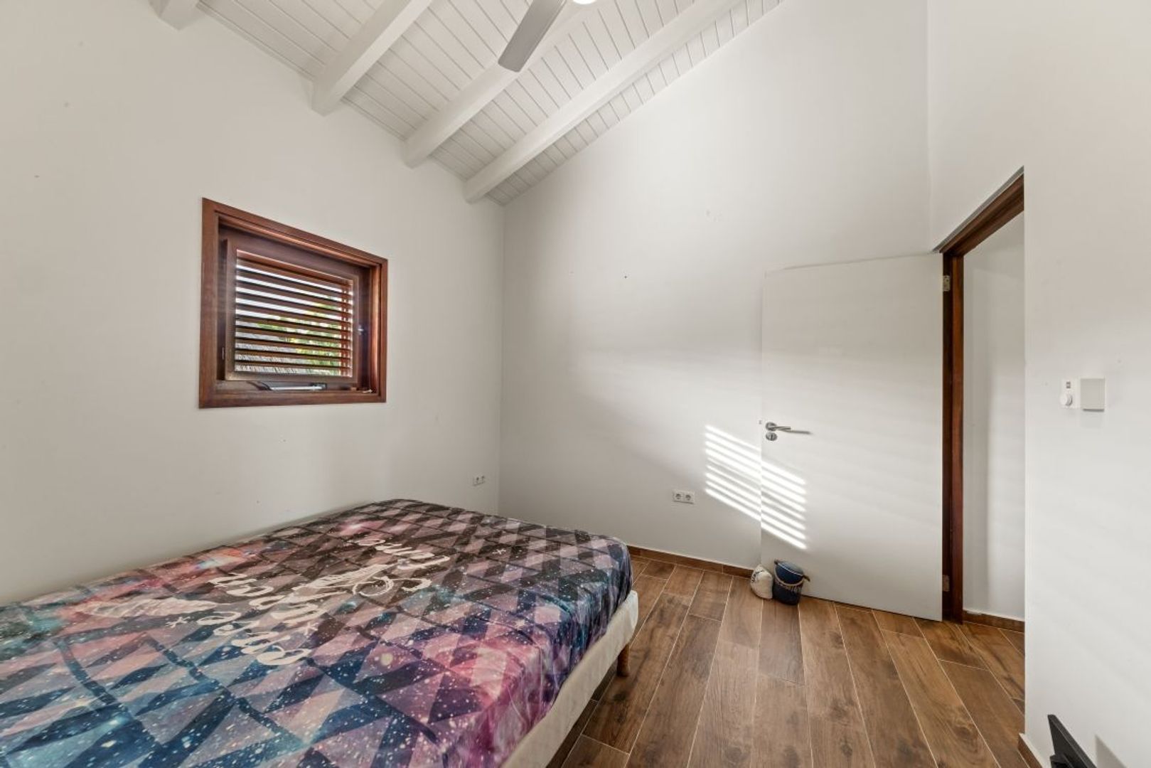 Kaya Kratos, Villapark Flamboyan foto-17