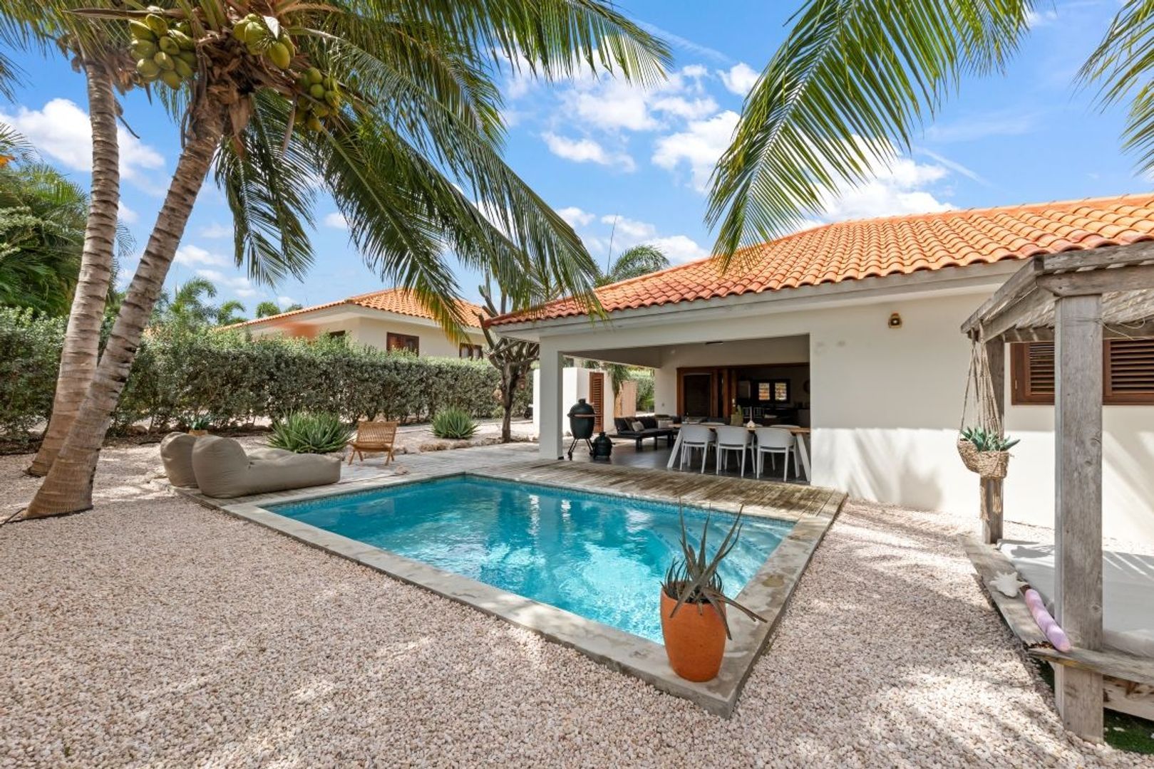 Kaya Kratos 10, Kwartje, Banda Ariba foto-6