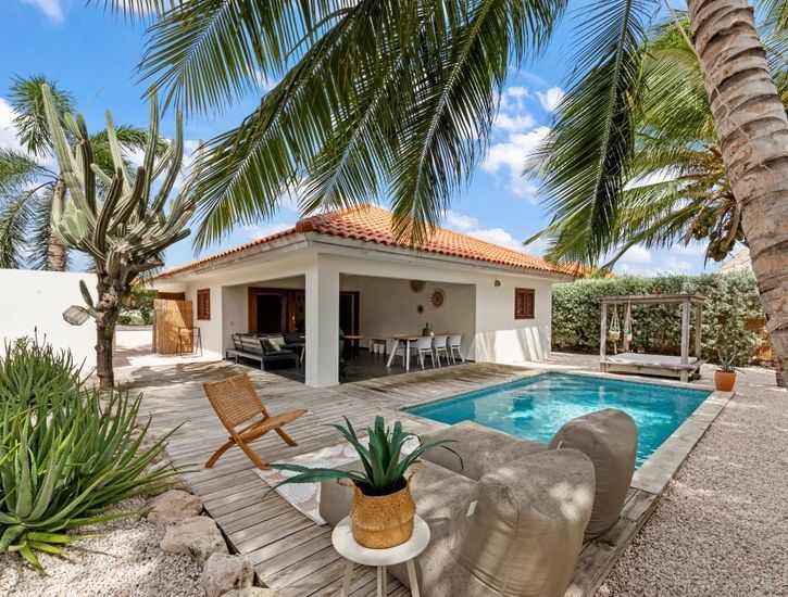 Kaya Kratos 10, Kwartje, Banda Ariba