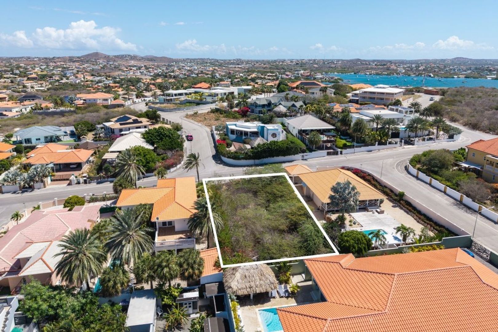 Vista Royal L-16, Kaya Artiko foto-1