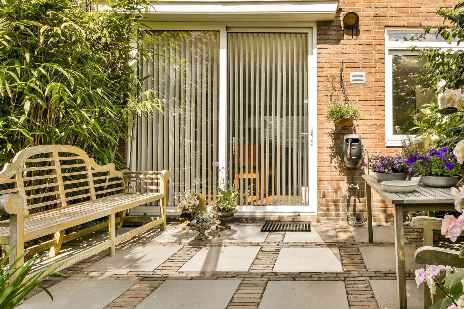 Jhr.Mr.Dr. H.A. van Karnebeeklaan 54, Amstelveen foto-3