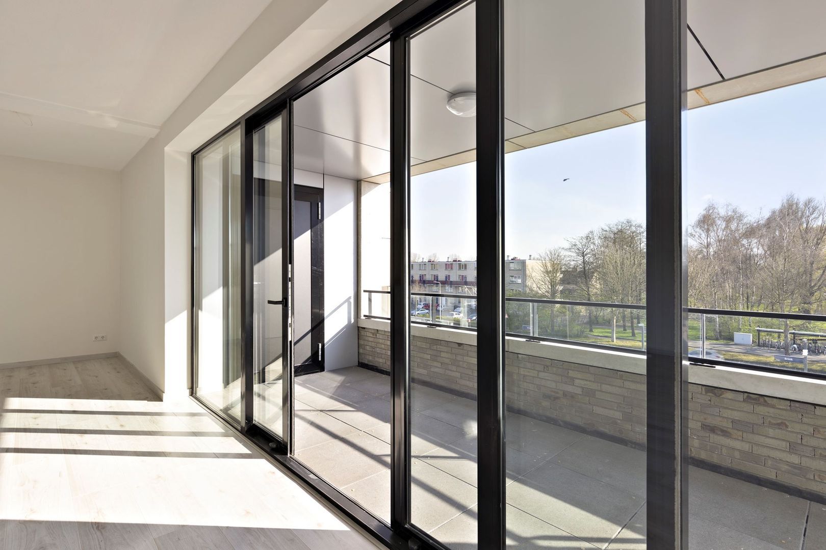 Brink 98, Amstelveen foto-1