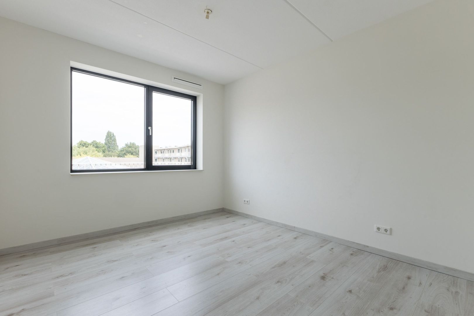 Brink 98, Amstelveen foto-10