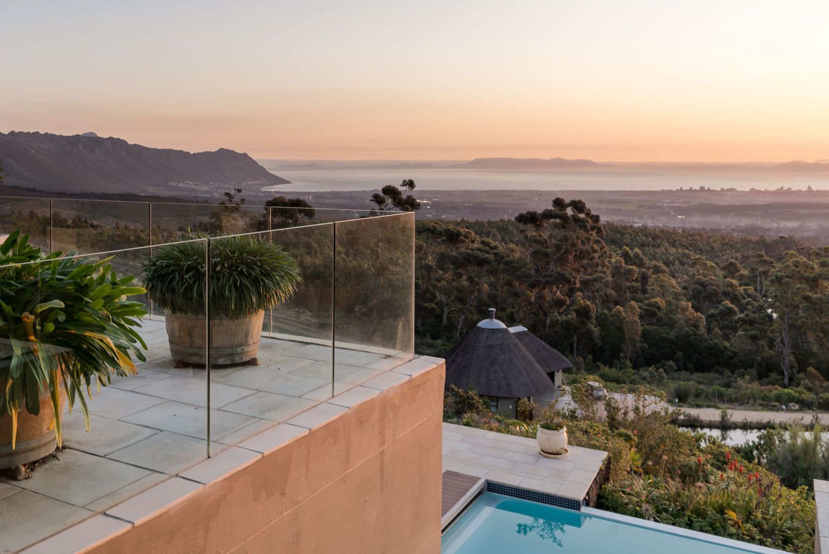 Knorhoek Estate Farm 9, SIR LOWRY'S PASS foto-50