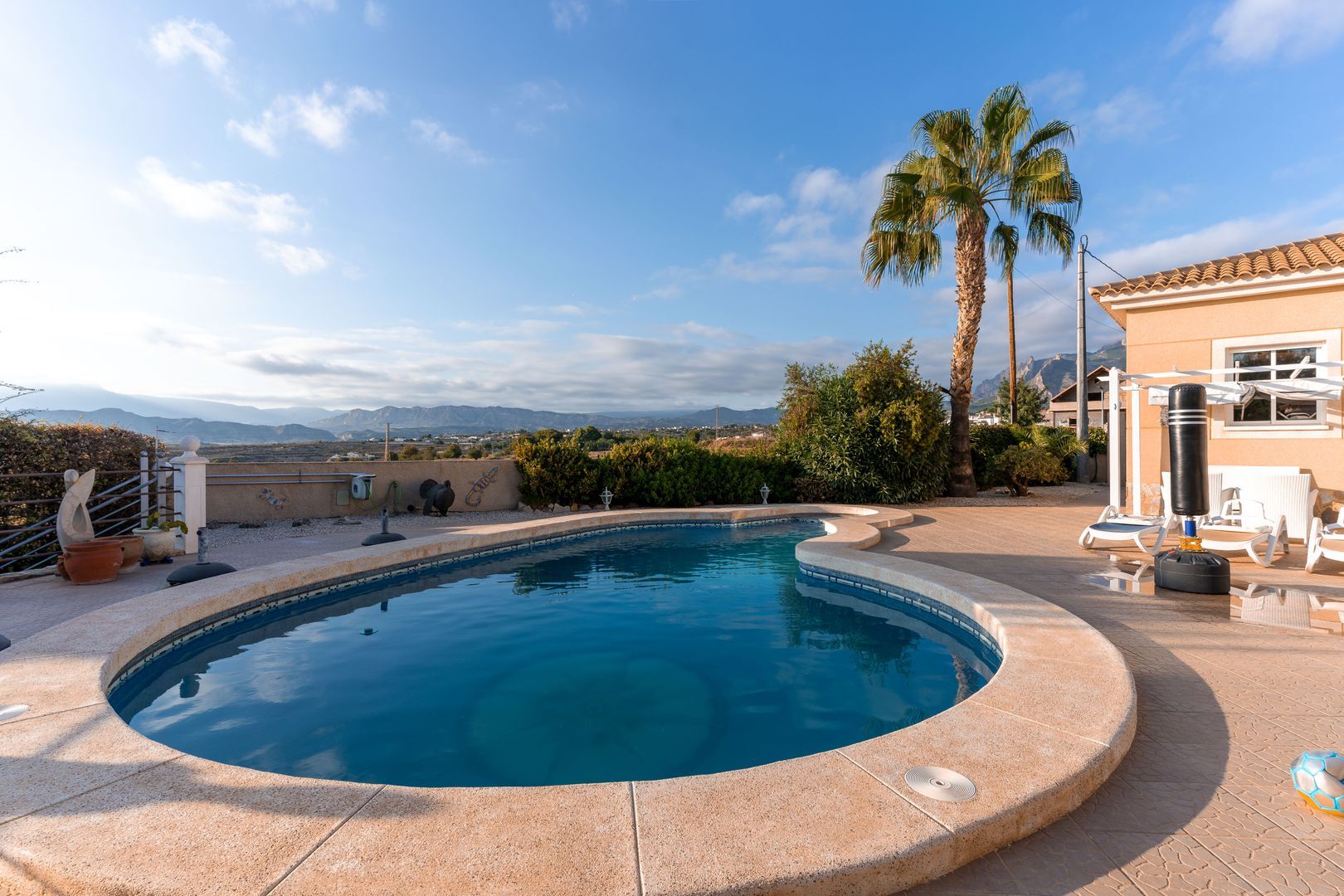 Beautiful villa in Busot with mountain view, Busot (near Alicante) foto-8