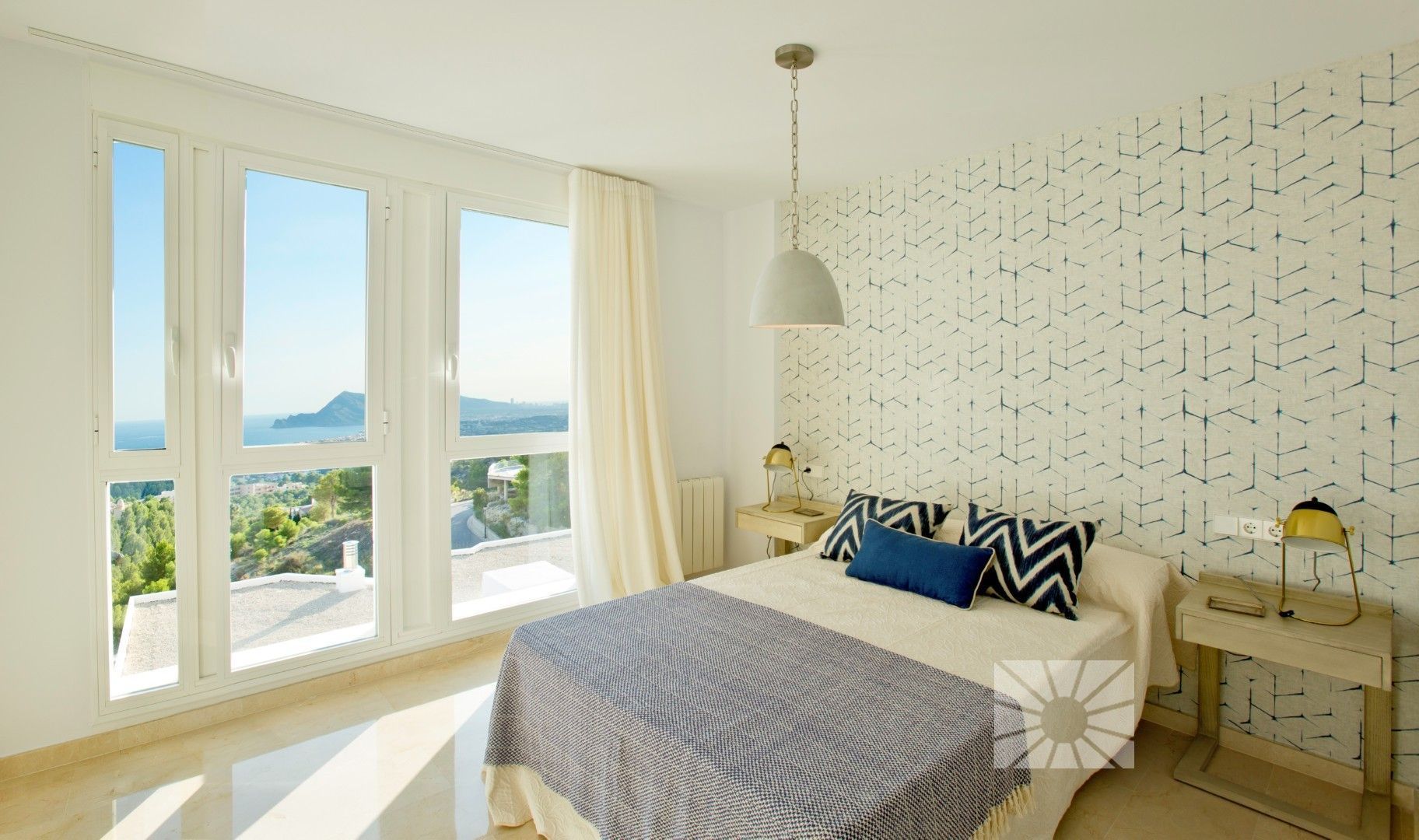 Villa Blanc with large interior spaces, and panoramic views of the Mediterranean sea, Altea foto-2