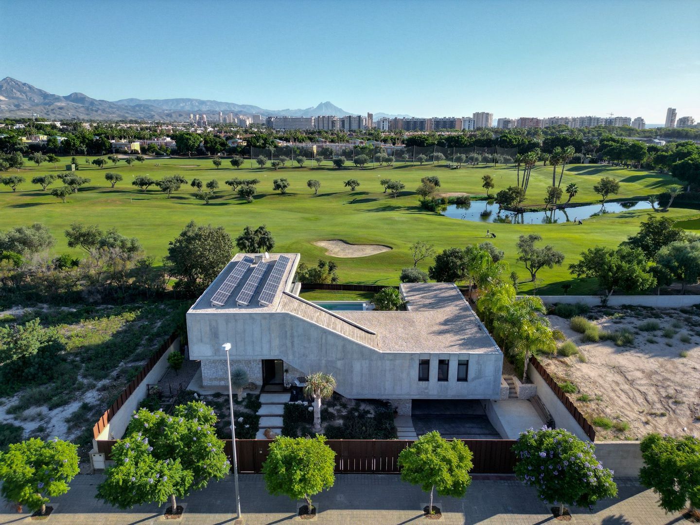 Exclusive and modern villa in Alicante Golf - Playa de San Juan Alicante, Alicante foto-1