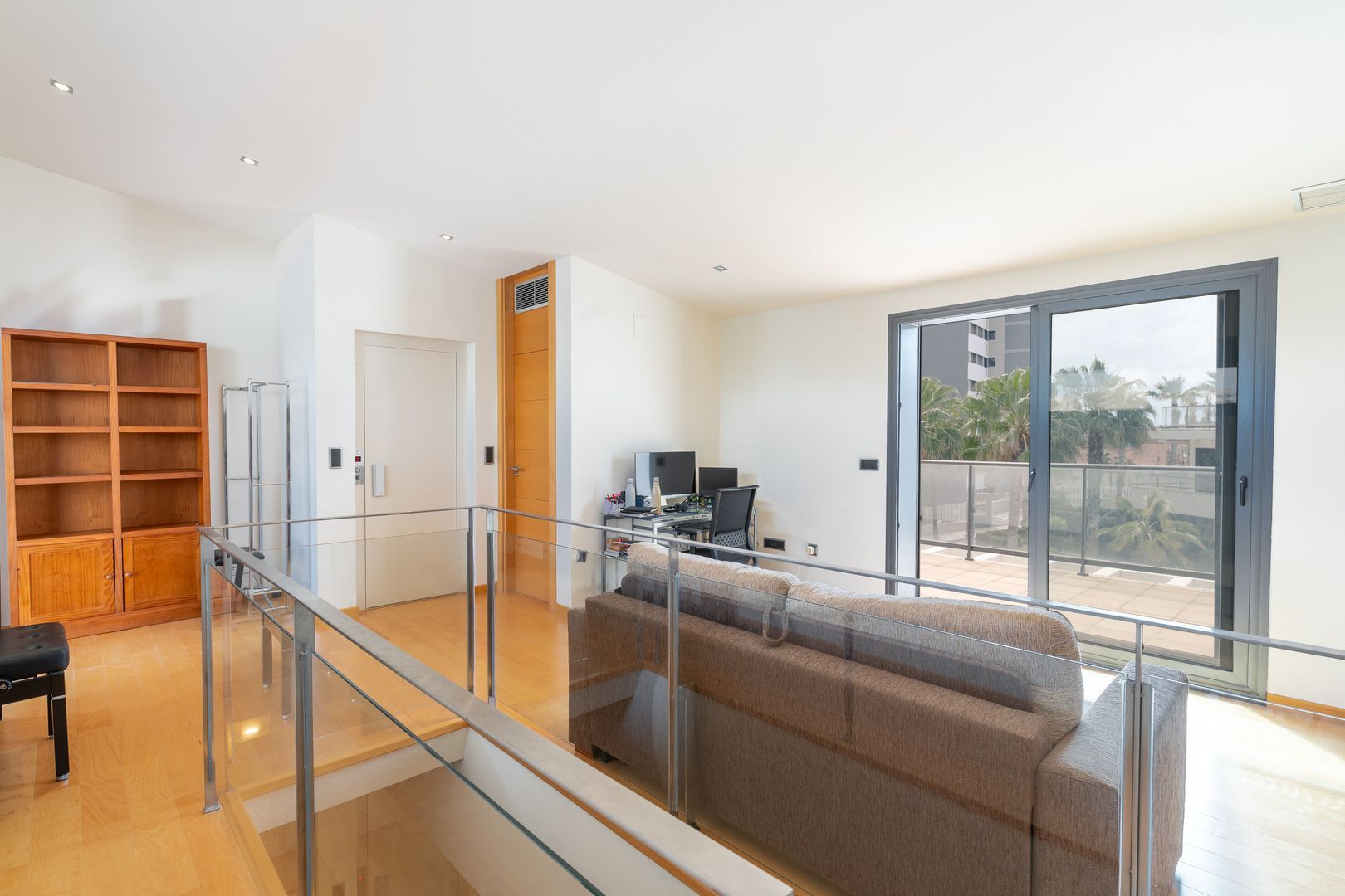 Exclusive and luxurious bungalow with elevator in El Faro 61, Alicante foto-14