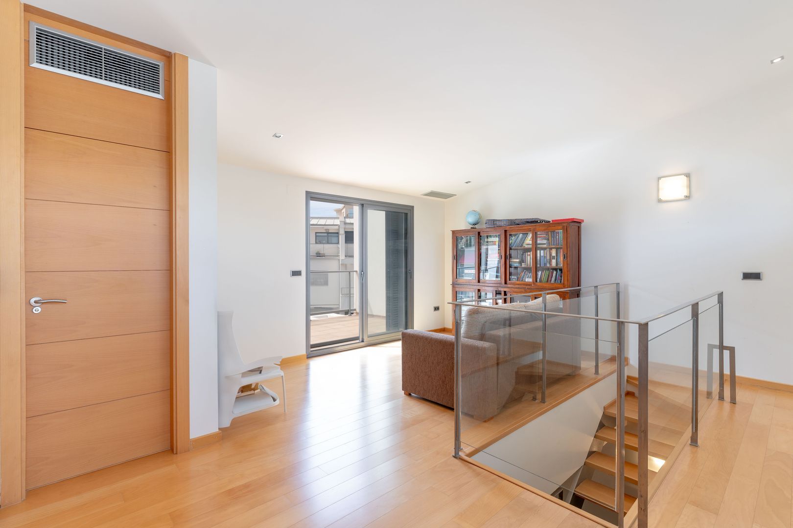 Exclusive and luxurious bungalow with elevator in El Faro 61, Alicante foto-11