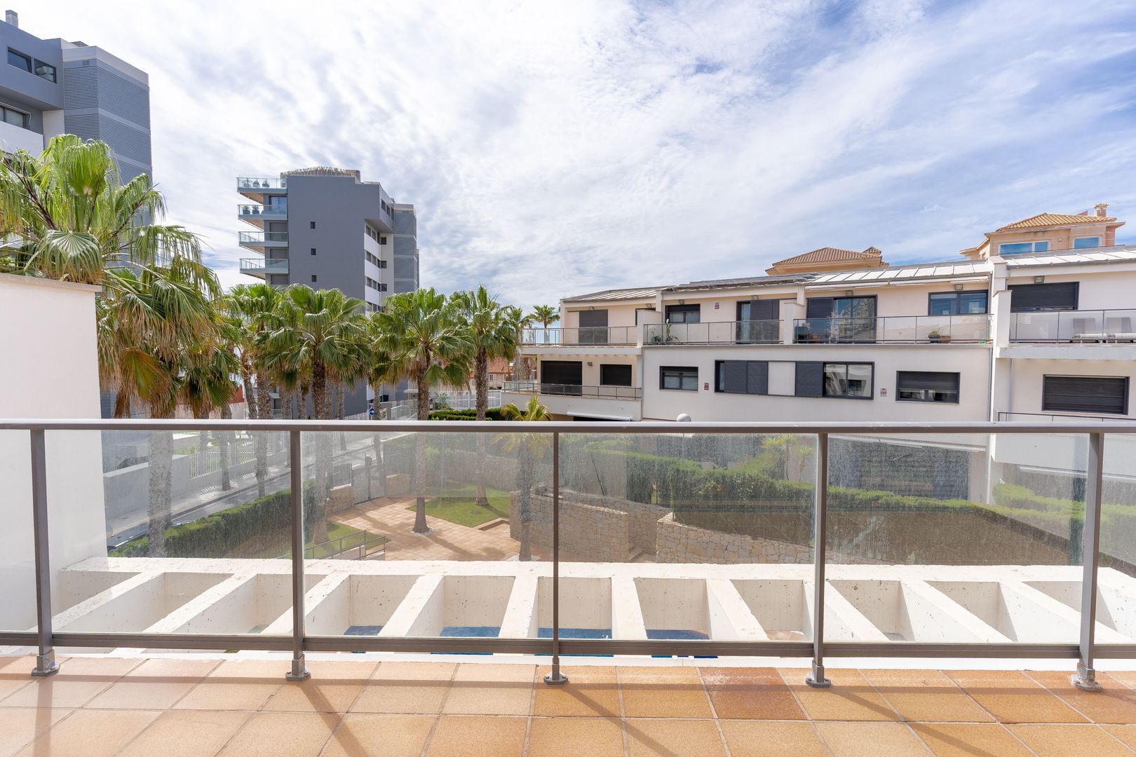 Exclusive and luxurious bungalow with elevator in El Faro 61, Alicante foto-9